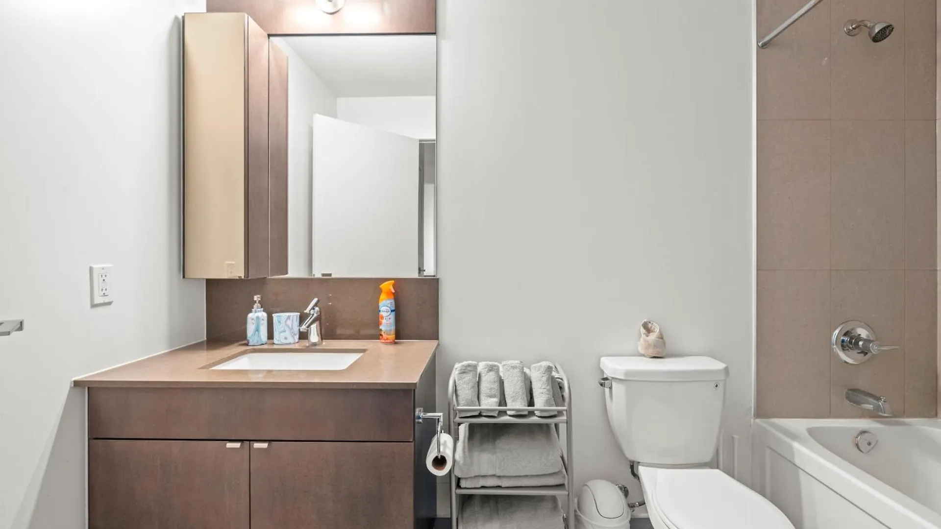 Apartmán Modern Dunfield Ave Condos By Globalstay Toronto