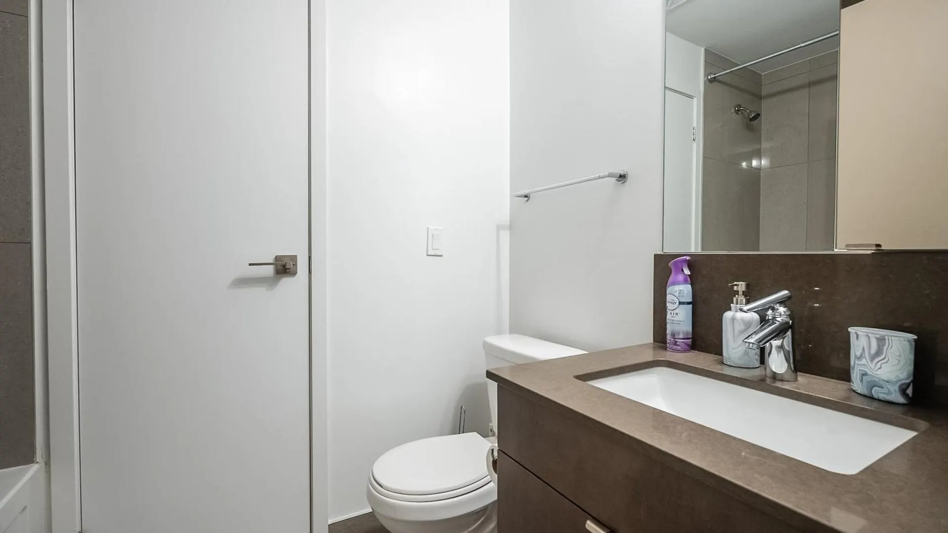 Modern Dunfield Ave Condos By Globalstay Toronto
